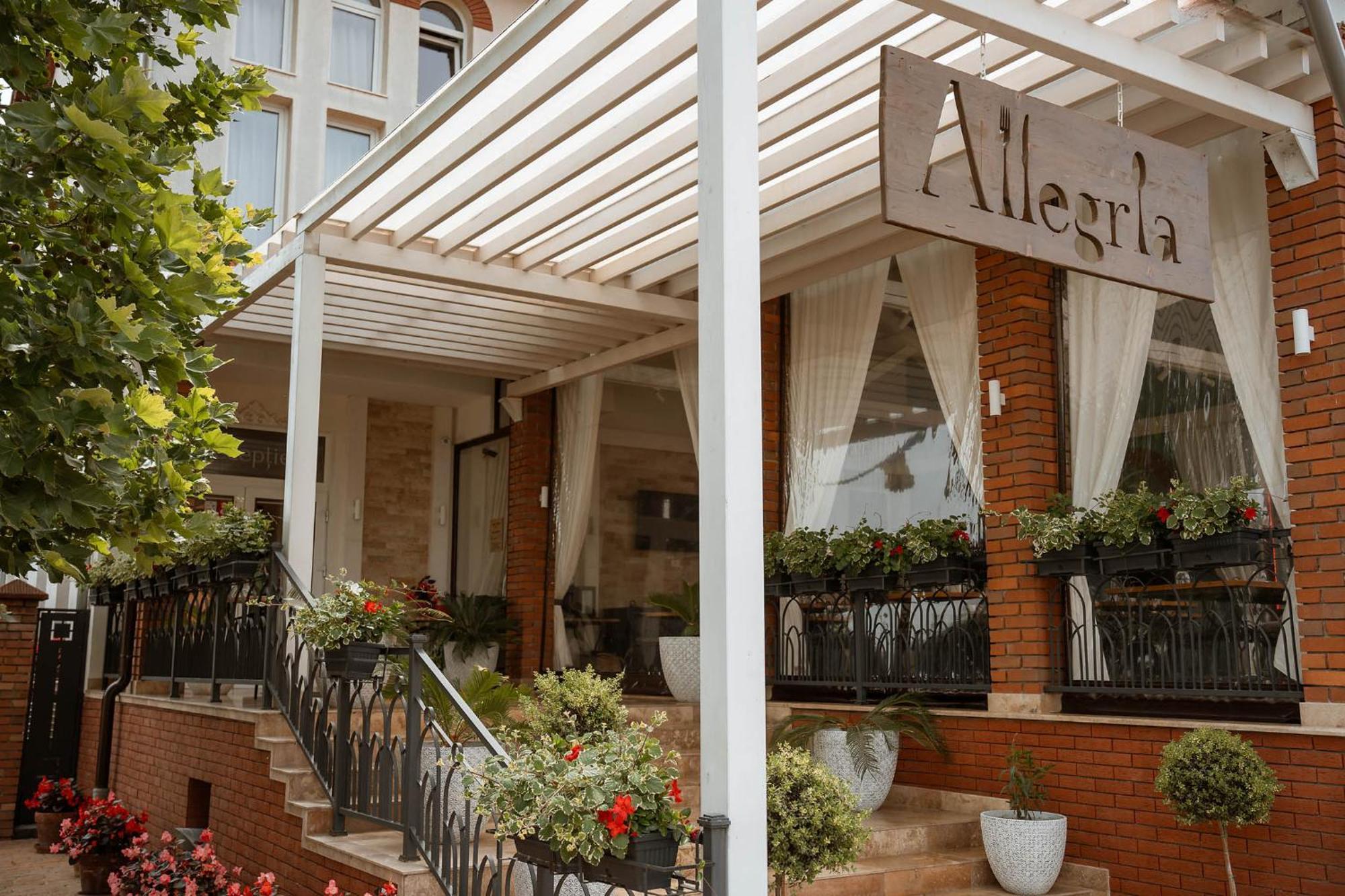 Allegria Hotel Spa Беїле-Уну-Май Екстер'єр фото