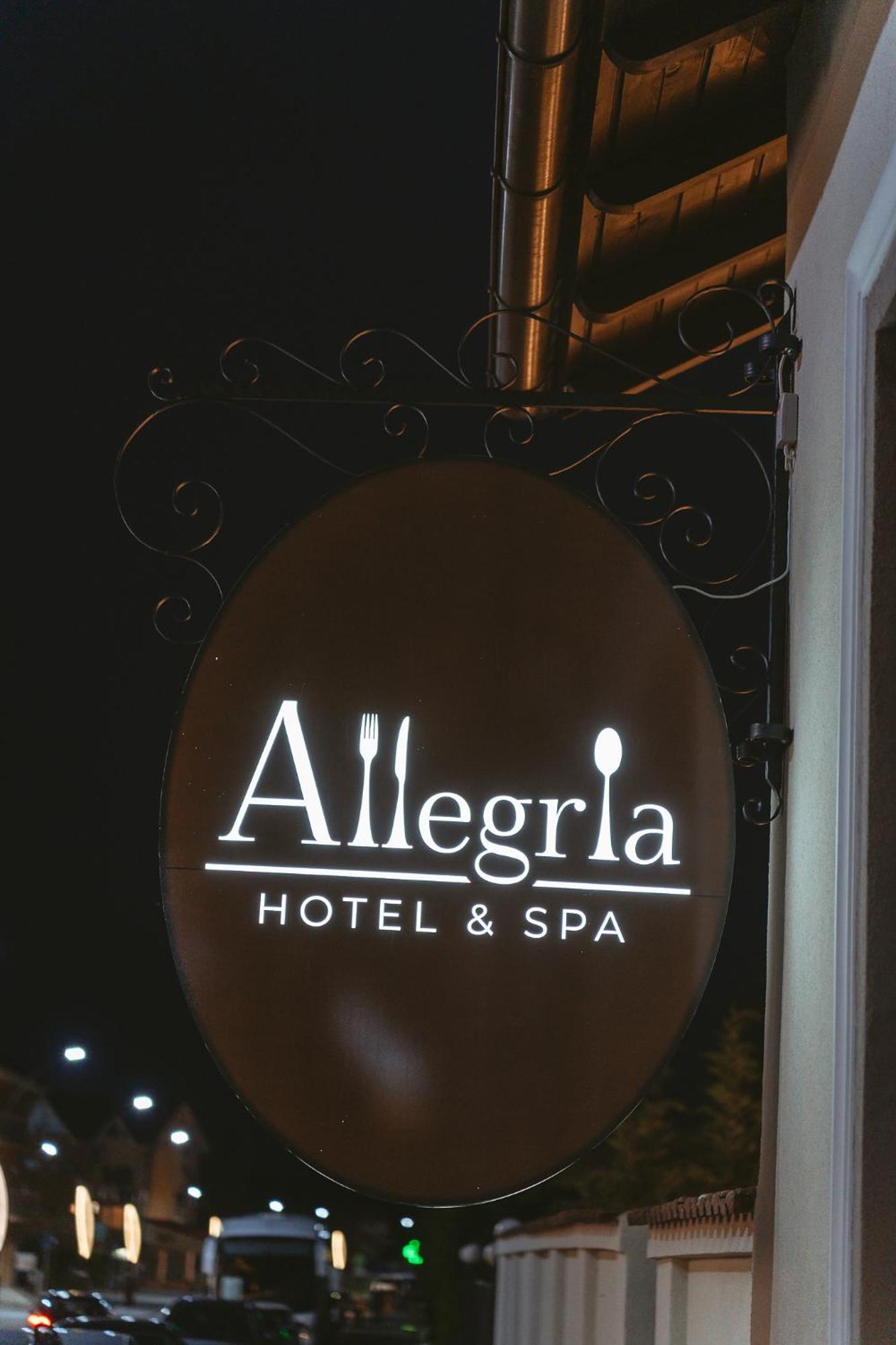 Allegria Hotel Spa Беїле-Уну-Май Екстер'єр фото